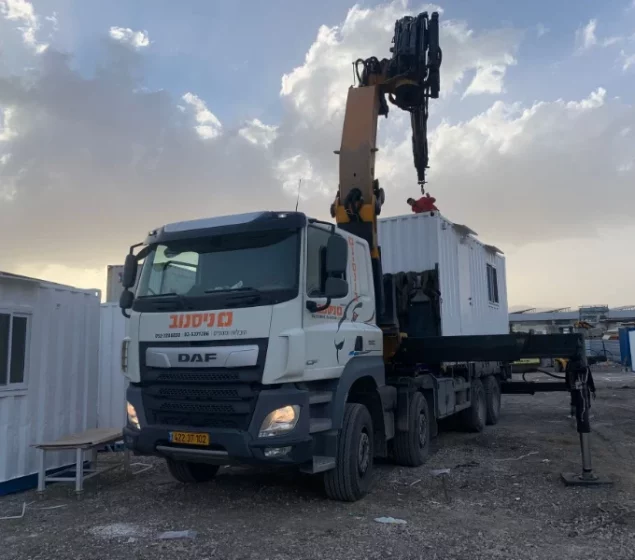 הובלת מבנים ניידים בכל הארץ- שירות מלא כולל הובלה והצבה בשטח - שירות מקצועי מבית ניסנוב